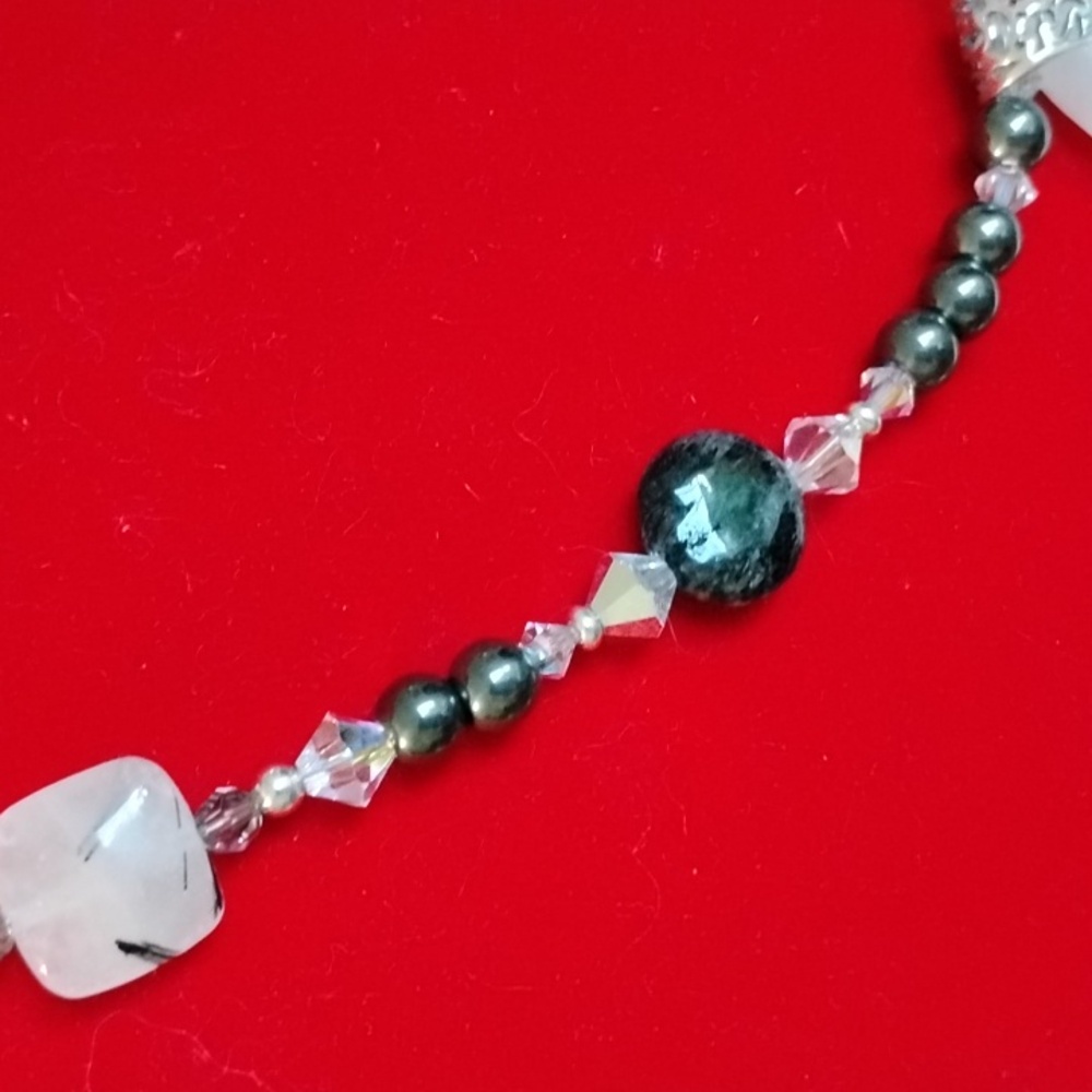 HAND CRAFTED TOURMILATED QUARTZ AND DRUZY NECKLACE WITH STERLING SILVER ARTISAN - Picture 3 of 9